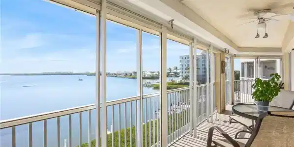 4895 Bonita Beach RD