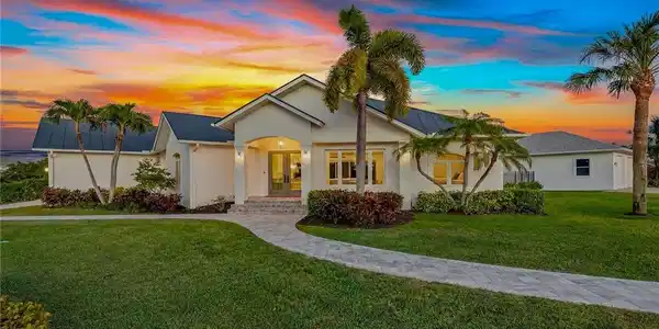 535 Inlet DR