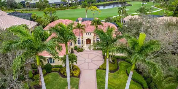4020 Arrowwood CT