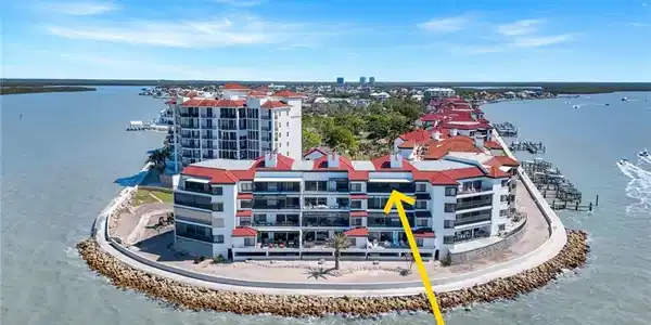 642 La Peninsula BLVD
