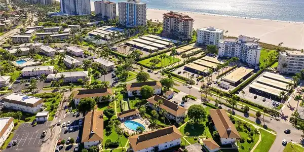 235 Seaview CT
