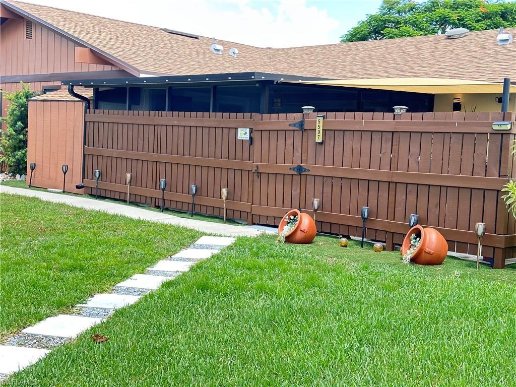 Image 2: View of yard