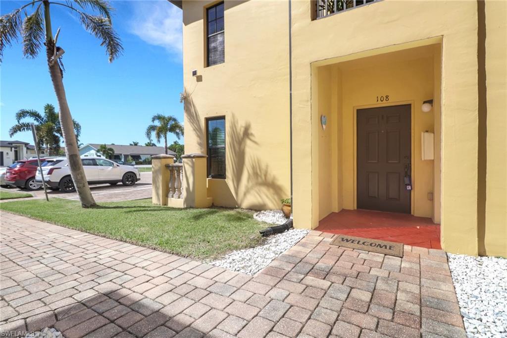 Image 2: Condo entrance