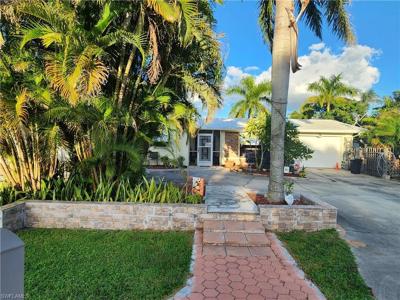 1370 Harbor View DR