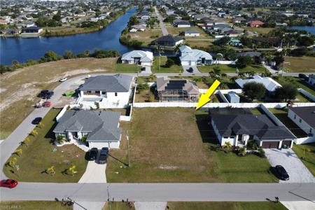 127 SW 31st PL