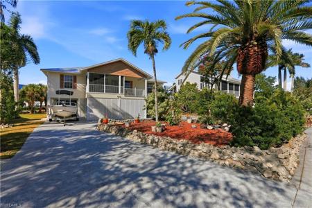 7692 Myrsine CIR