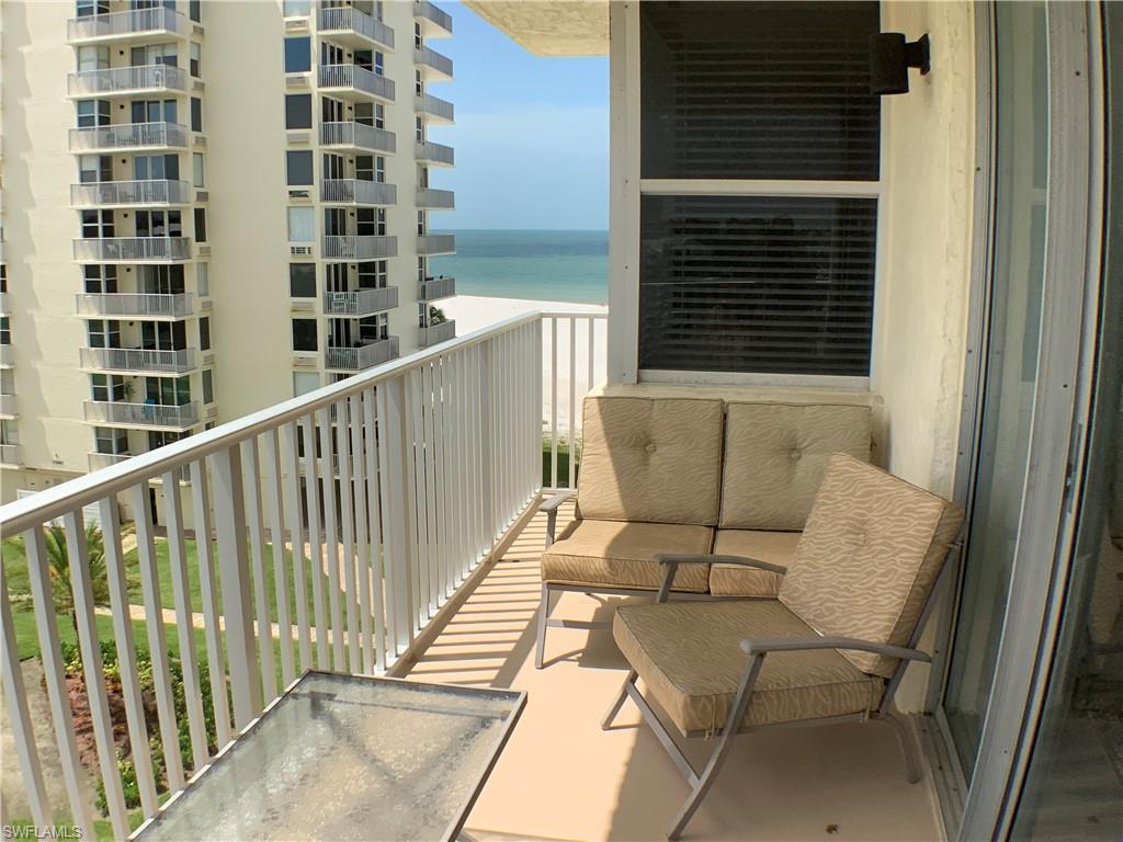 Image 3: Over looks gulf and water views listen to waves