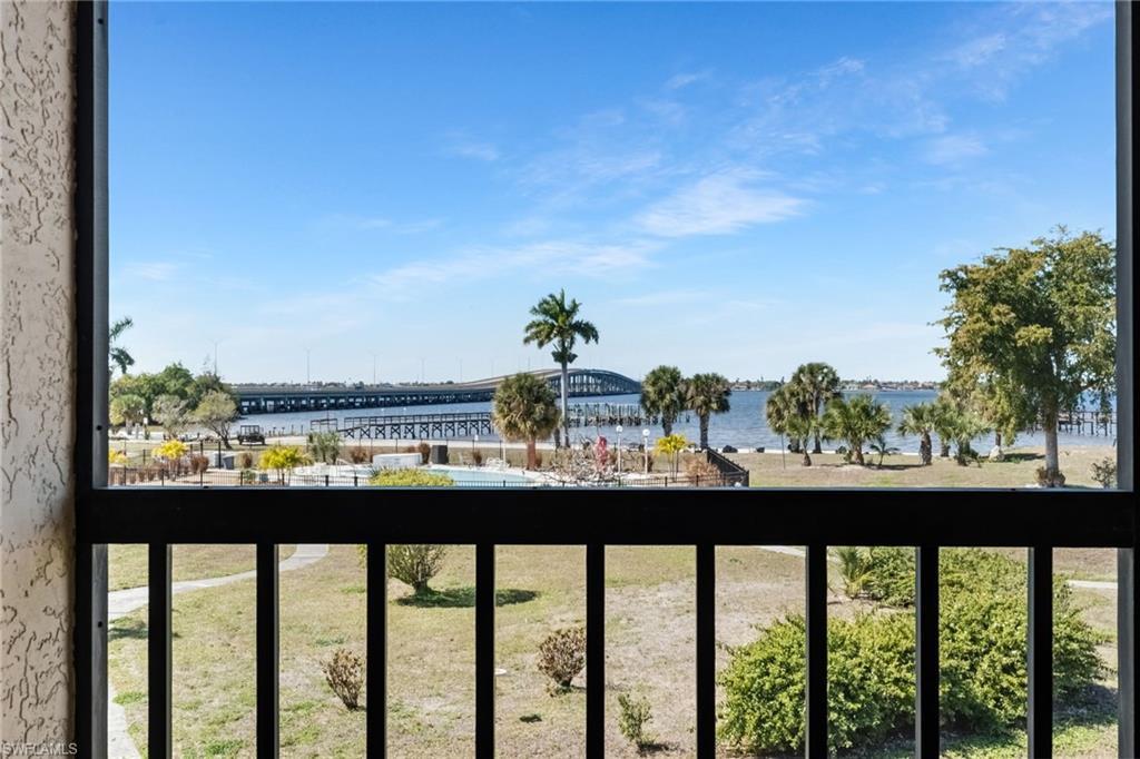 Image 4: Stunning river views create a peaceful backdrop for everyday living.