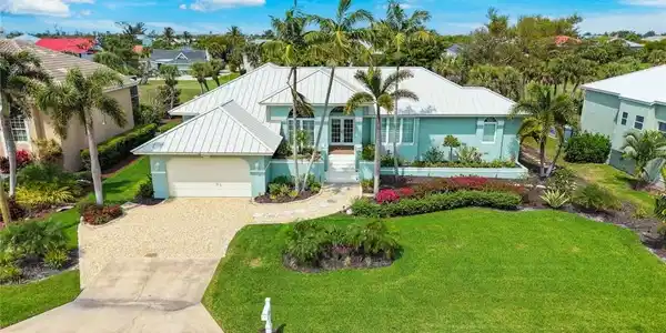 1238 Par View DR