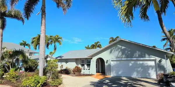 3594 Rita LN