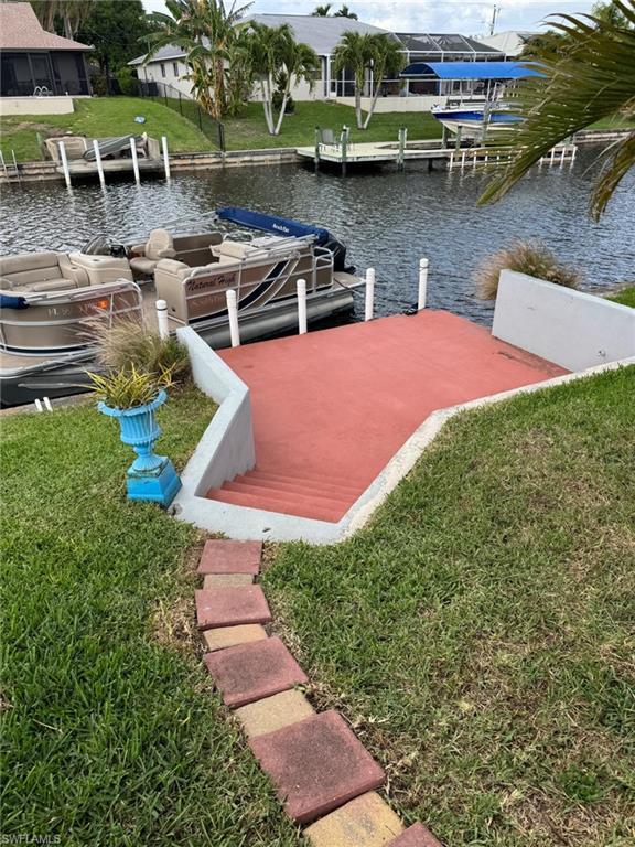 Image 3: Enjoy your concrete dock and gulf access canal right in your back yard.