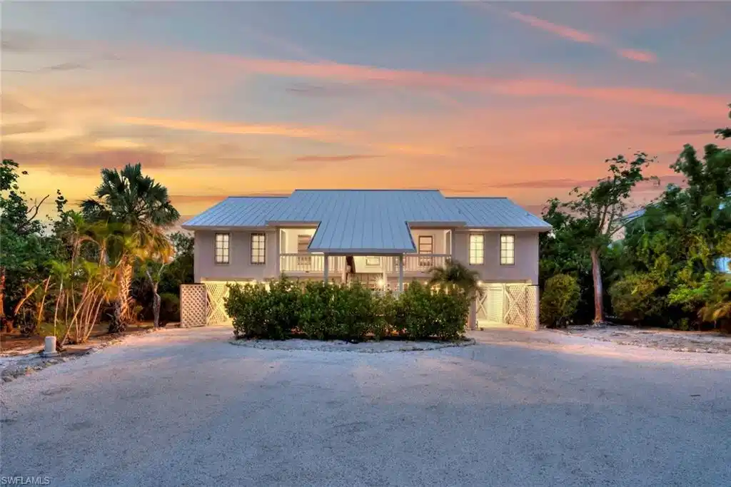 Image 1: Front of Home