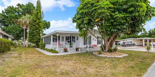 506 Blossom CT