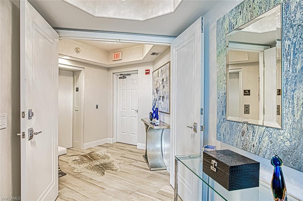 Image 3: Upgraded double doors