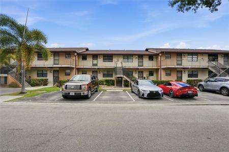 5323 Treetops DR