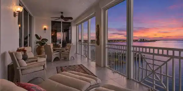 14200 Royal Harbour CT