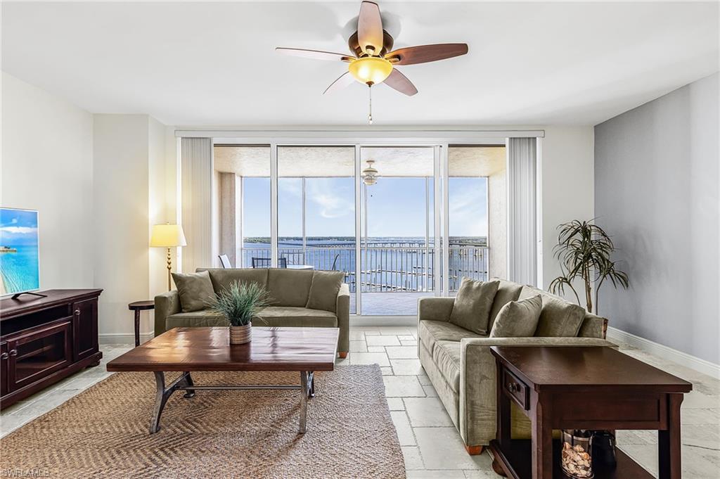Image 4: Great Room