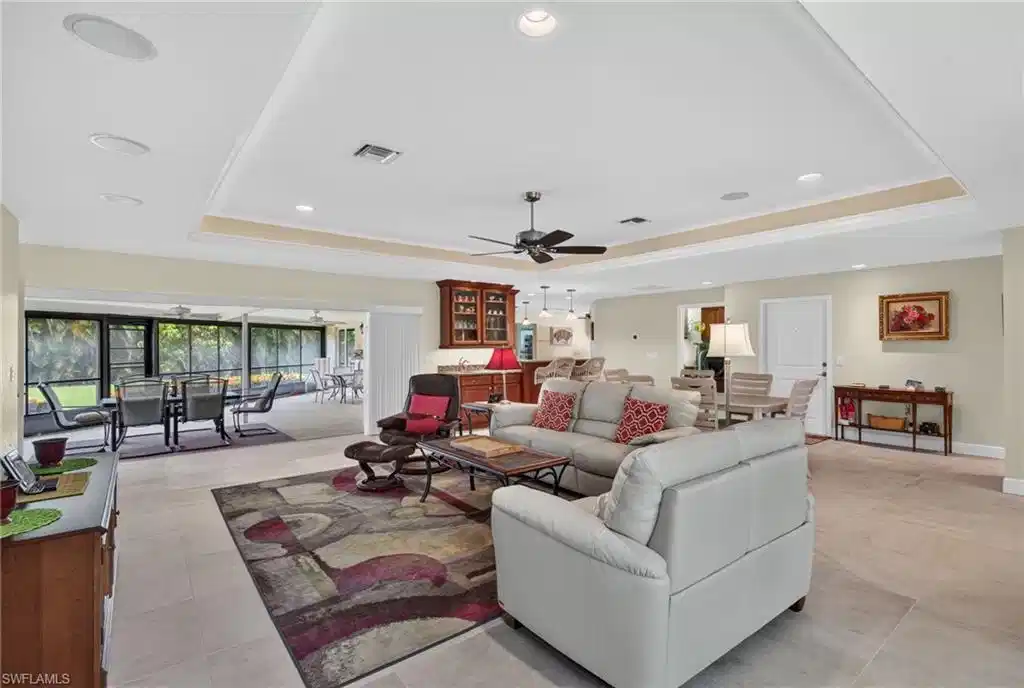 Image 1: Living Room