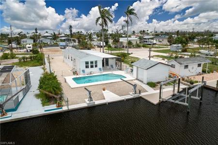 2704 Patterson CT