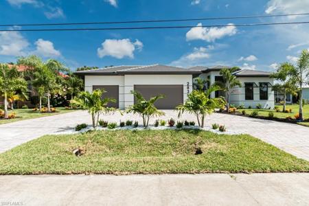 2839 BEACH PKWY W