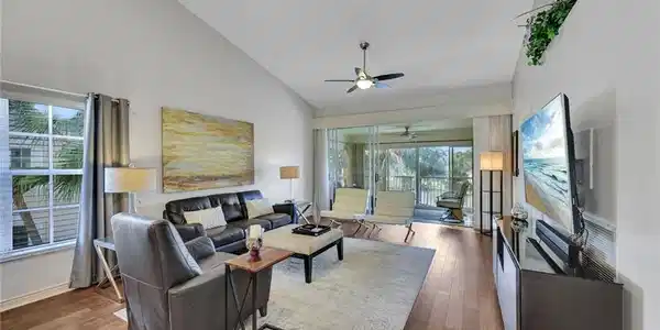 752 Wiggins Lake DR