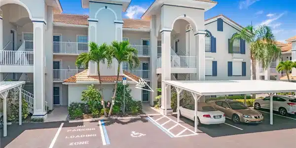 470 Bermuda Cove WAY
