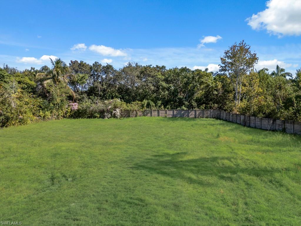 Image 2: View of yard