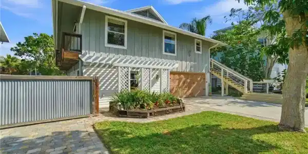 1286 Venetian WAY
