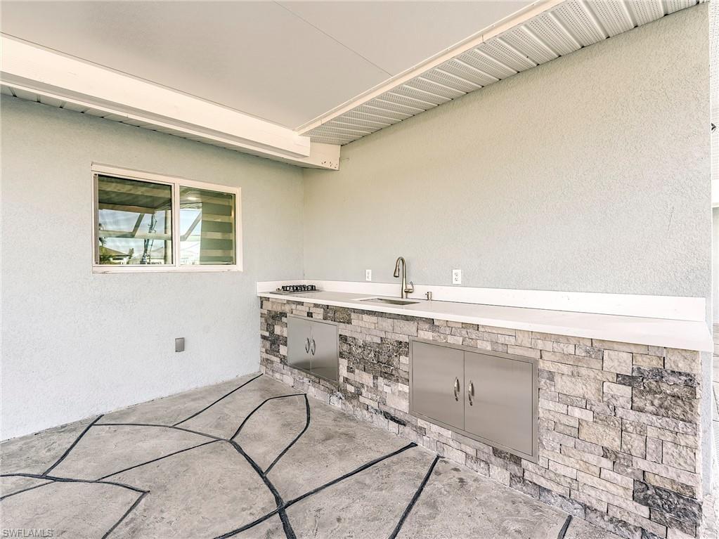 Image 3: Outdoor Kitchen Area
