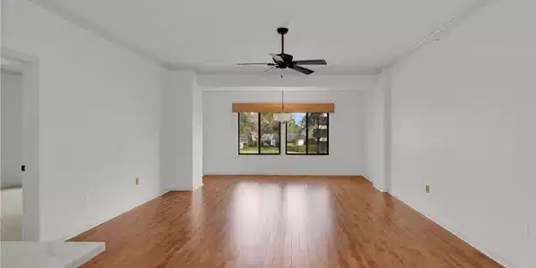 Image 2: Living Room
