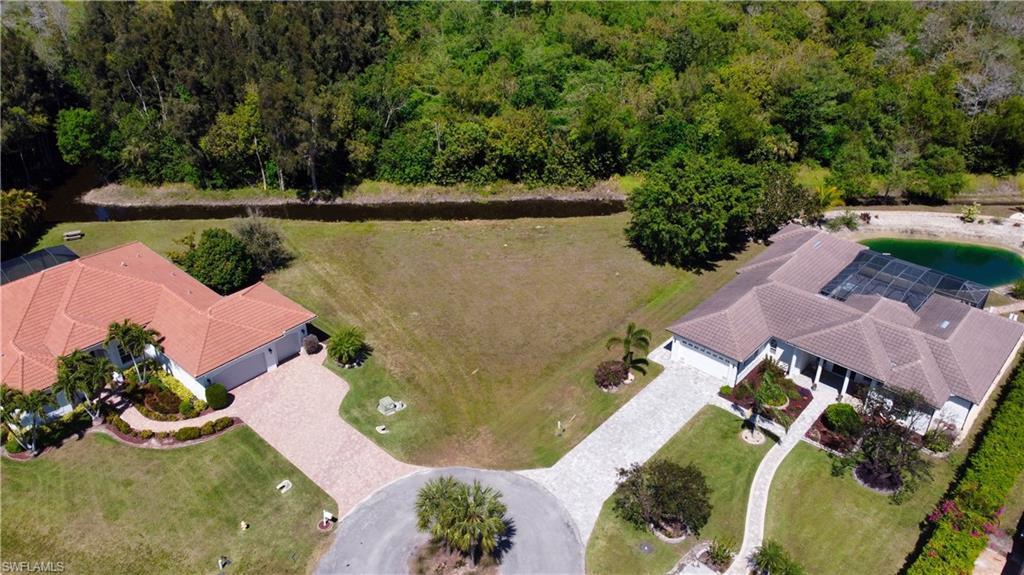 Image 4: Drone / aerial view