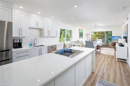 333 4th AVE S