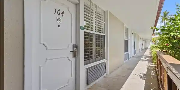2555 Tamiami TRL N