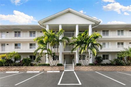 3072 Sandpiper Bay CIR