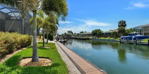 Image 2: Sunny Southern exposure for your homesite