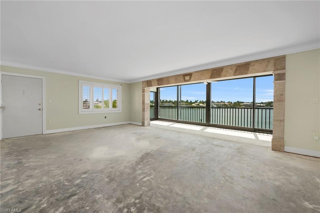 Image 2: Living Room