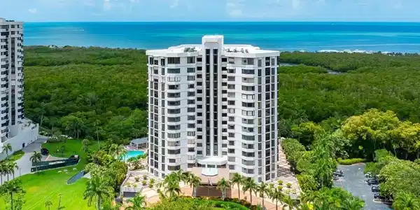 6075 Pelican Bay BLVD