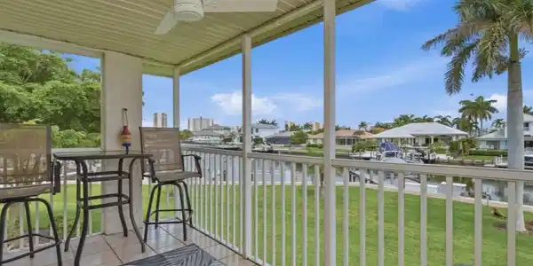 860 Panama CT