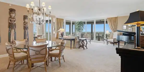 Image 2: 01 Floorplan offers 180 degrees of windows and views