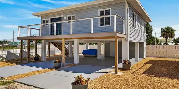 Image 3: 2401 Cottage Ave - completely remodeled 2 1 bed 1 bath units!
