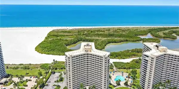 380 Seaview CT