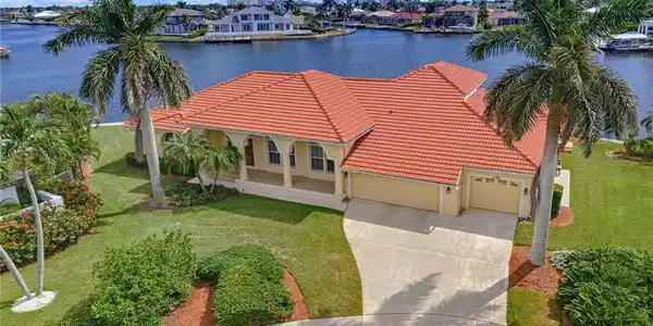 1186 Strawberry CT
