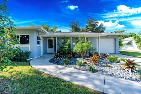 5222 Glade CT