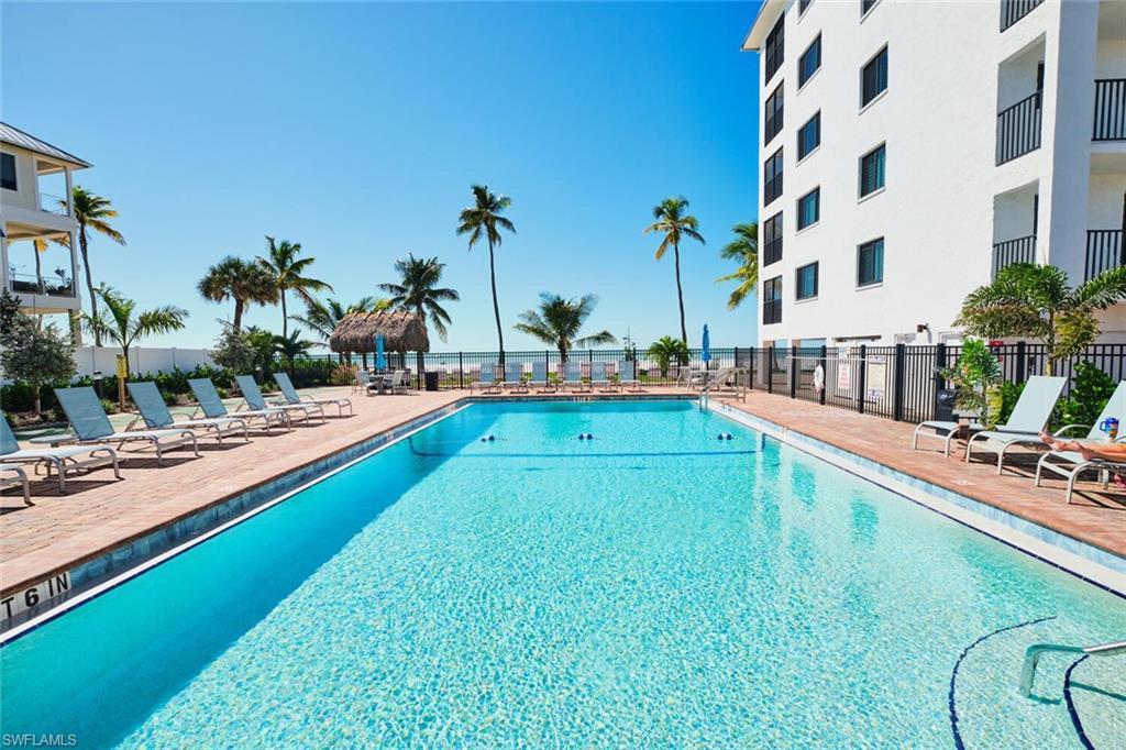 Image 3: Large Heated Pool