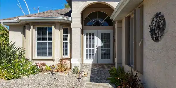 3472 Manatee DR