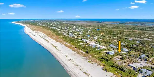 Image 3: Drone / aerial view of expansive coastline
