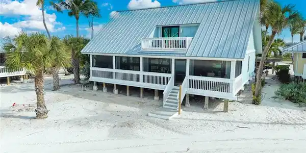Image 2: Private Enclave