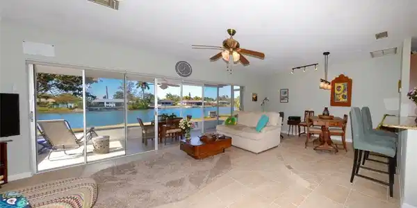 15690 Lake Candlewood DR