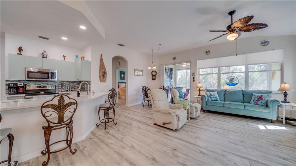 Image 4: Open Concept, split floor plan