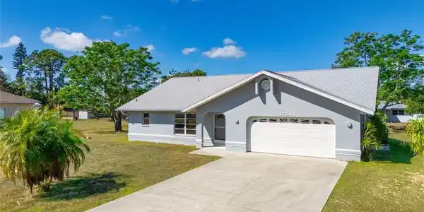 17141 Carolyn LN